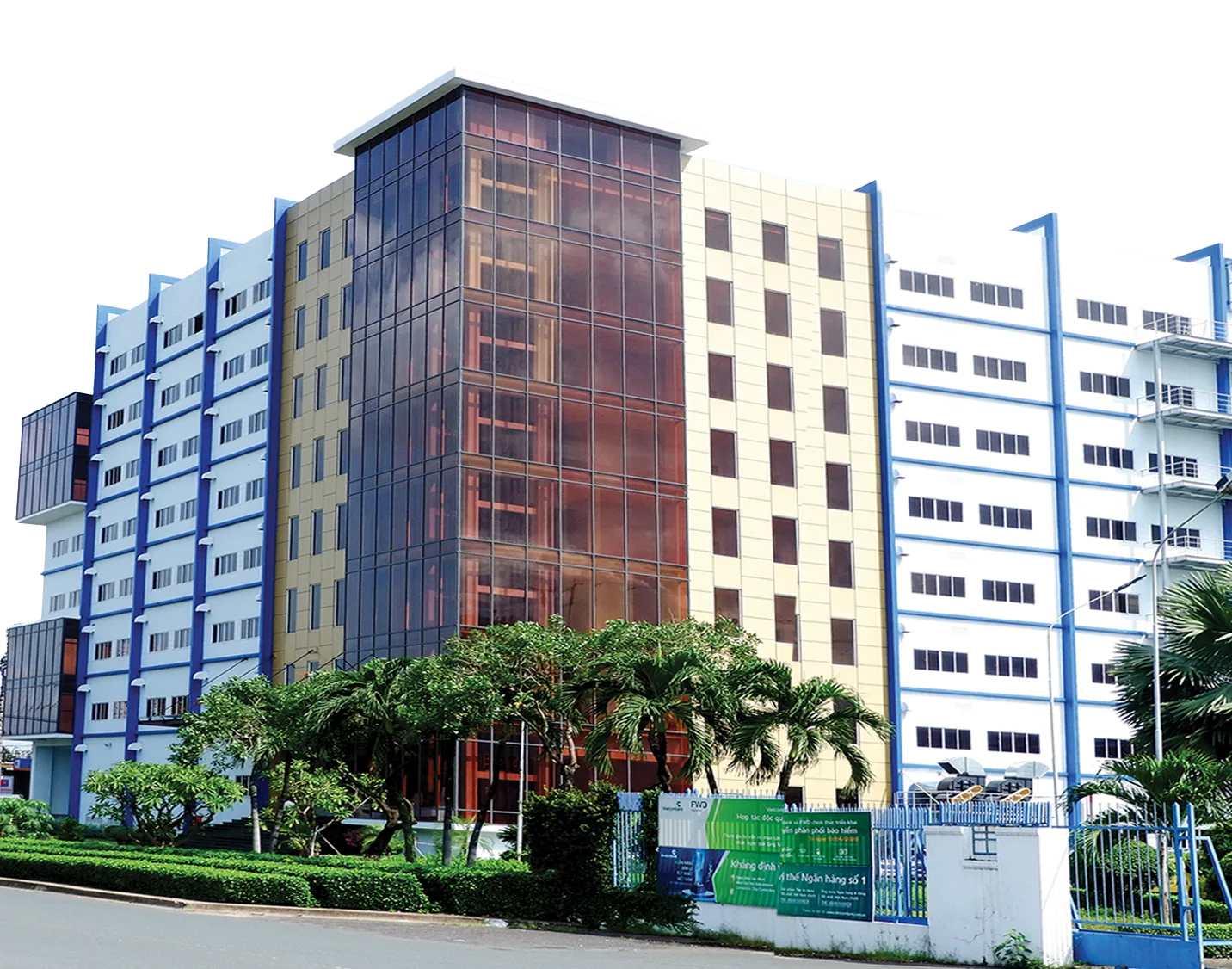 Moved 4 subsidiaries to Linh Trung export processing zone, expanded factory to 2700m2, optimized resources, form industry supply chain.