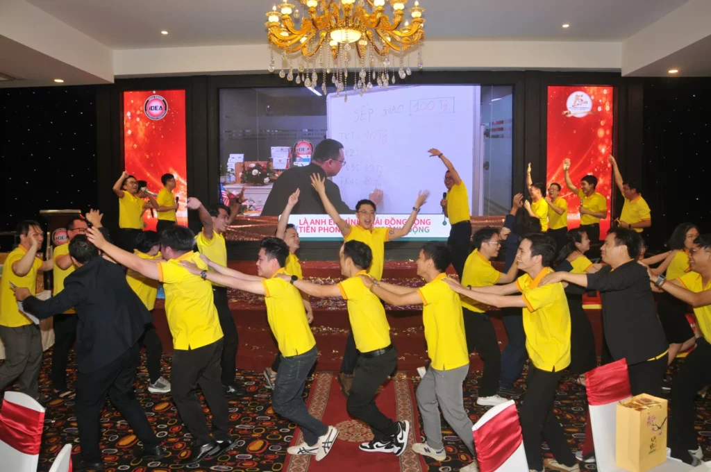 RECAP | Tự hào Kỷ niệm 15 năm thành lập – Hành trình rực rỡ và dấu ấn đáng nhớ của IDEA Group tại Tiệc Tất Niên 2024 19 DSC 3241 1