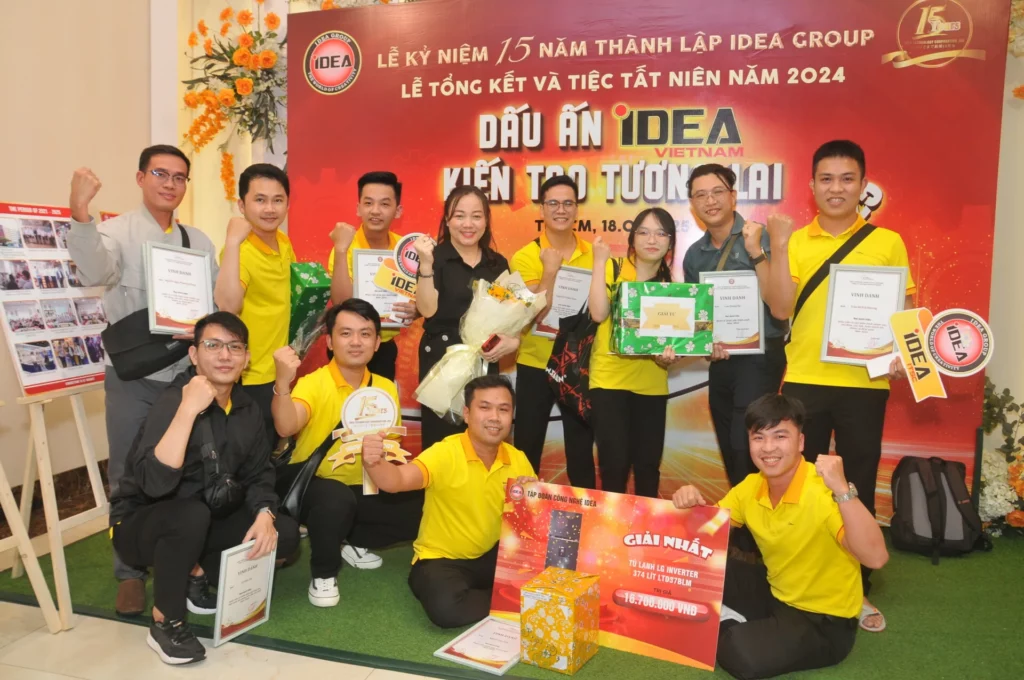 RECAP | Tự hào Kỷ niệm 15 năm thành lập – Hành trình rực rỡ và dấu ấn đáng nhớ của IDEA Group tại Tiệc Tất Niên 2024 16 kỷ niệm 15 năm