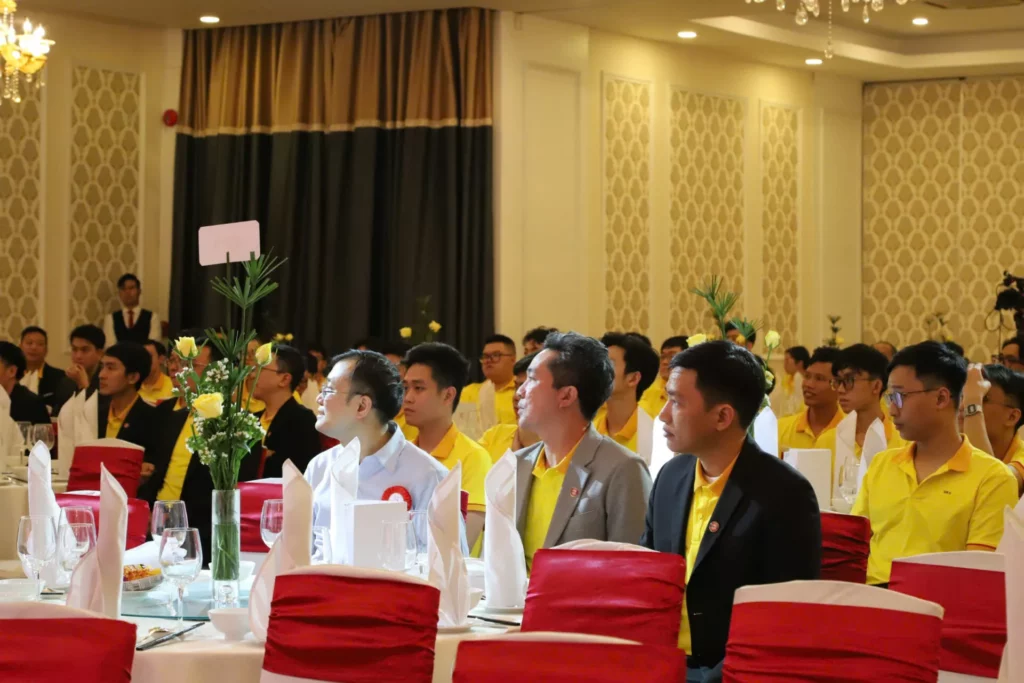 RECAP | Tự hào Kỷ niệm 15 năm thành lập – Hành trình rực rỡ và dấu ấn đáng nhớ của IDEA Group tại Tiệc Tất Niên 2024 28 yep14