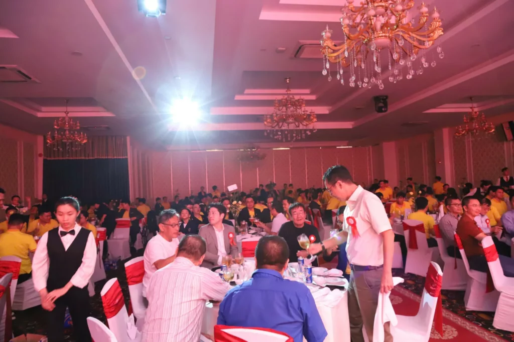 RECAP | Tự hào Kỷ niệm 15 năm thành lập – Hành trình rực rỡ và dấu ấn đáng nhớ của IDEA Group tại Tiệc Tất Niên 2024 14 yep22