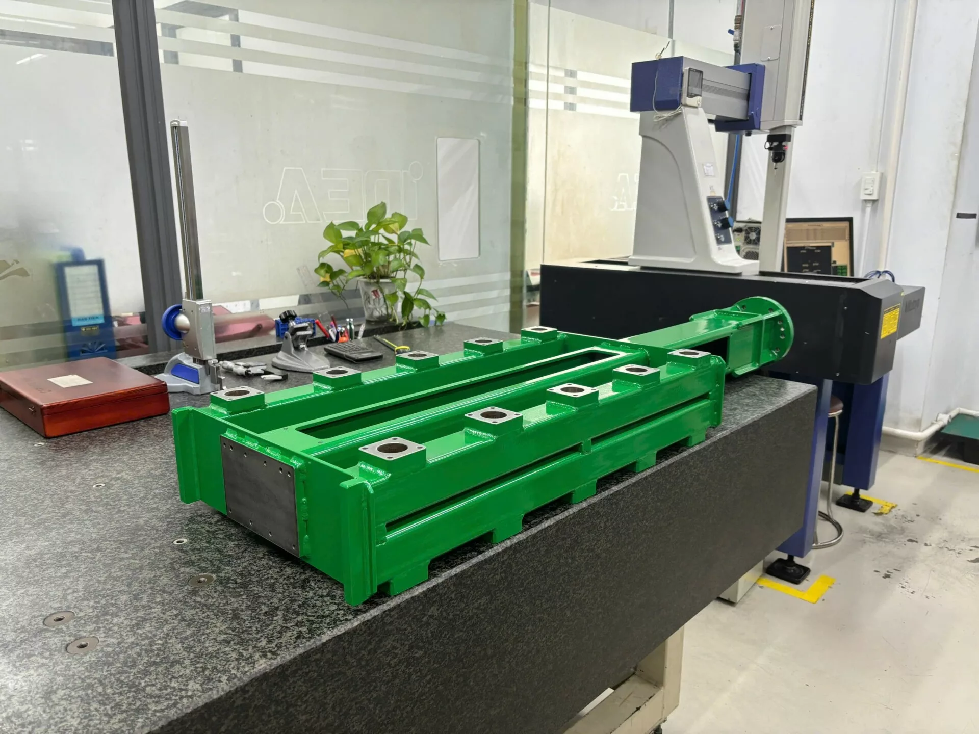 溶接構造体 加工の高精度対応｜平面度0.02mm・CMM測定・短納期実績あり