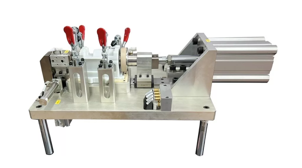 JIG là gì? Vai trò không thể thiếu của JIG trong gia công cơ khí chính xác 1 Jig showroom