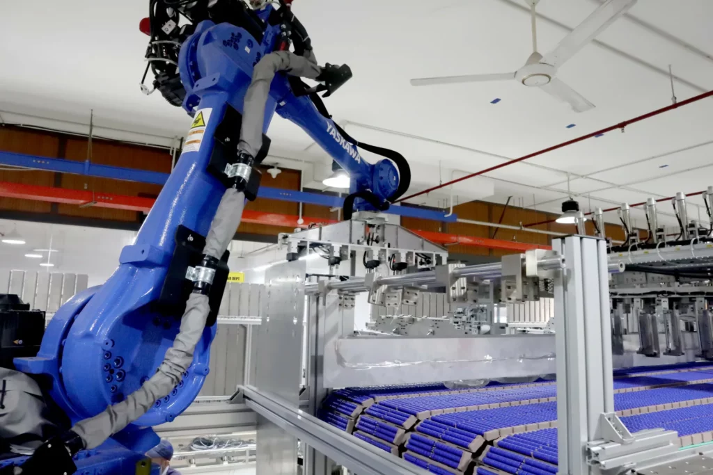 Giải Pháp Palletizing – Giải Pháp Tự Động Hóa Hiệu Quả Cho Doanh Nghiệp Sản Xuất 12 IDEA đã triển khai nhiều hệ thống palletizing cho các doanh nghiệp Việt Nam và nước ngoài